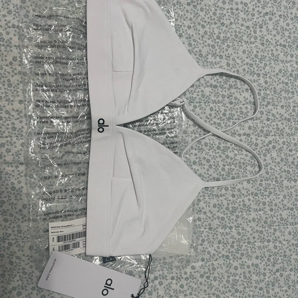 ALO Yoga brand new